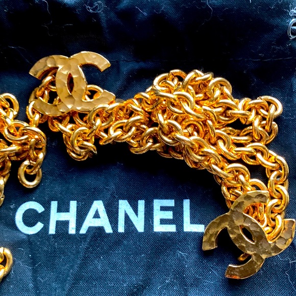 CHANEL 💛 Vintage RARE Gold Tone Chunky CC Logo 5 Chain Link Belt Necklace  🖤 - Picture 4 of 12